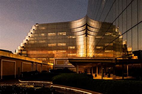Okada Manila celebrates five years of great stories .